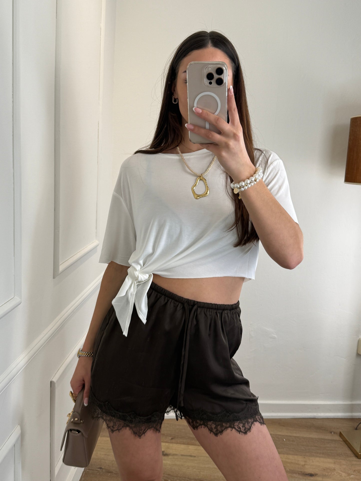 Lace short bruin