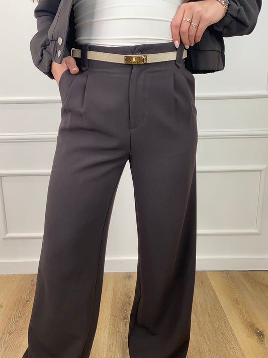 Dewi pantalon bruin