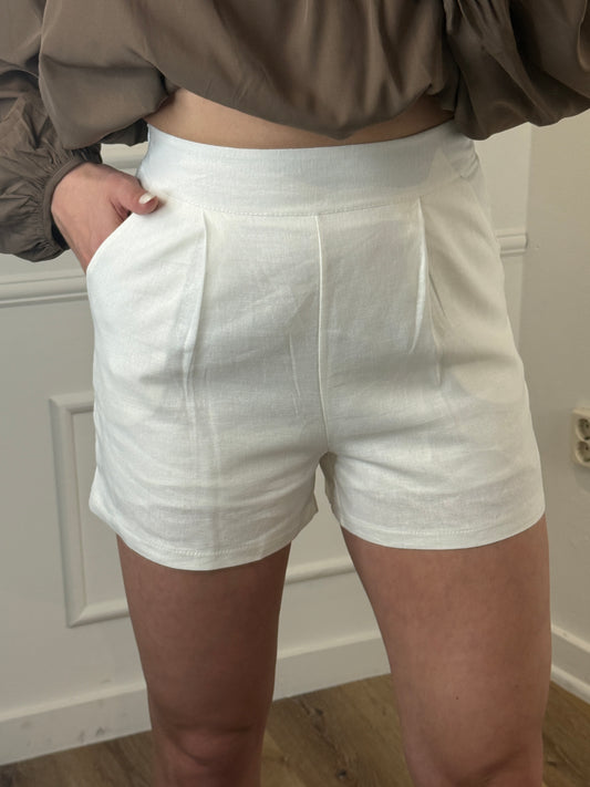 Linen Short Wit