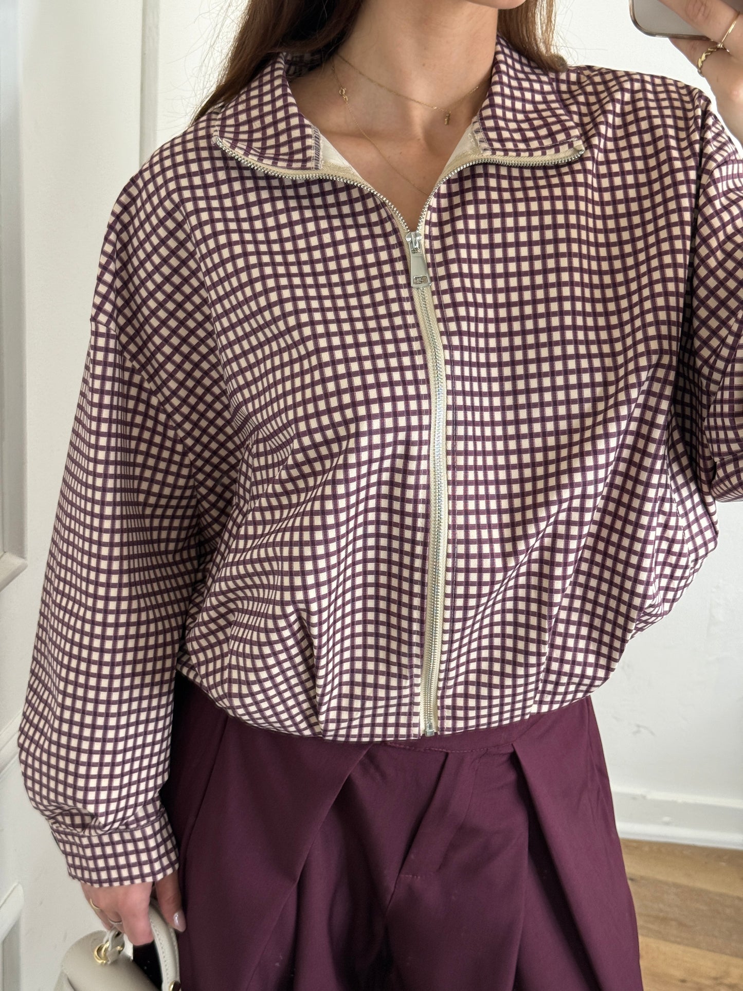 Emmy Jas Bordeaux