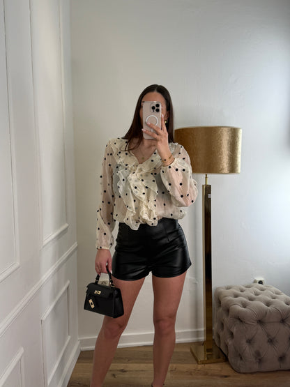 Polka dots blouse beige