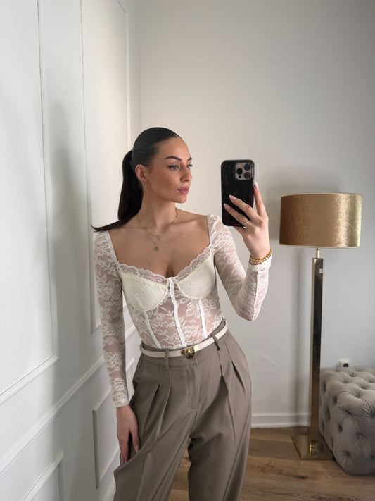Laney body - lace wit