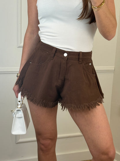Babs short bruin