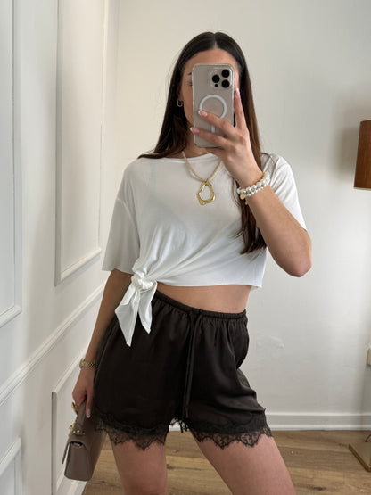 Lace short bruin