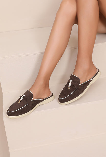 Looks loafer bruin
