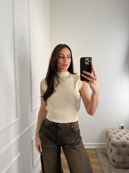 Mouwloze top - beige