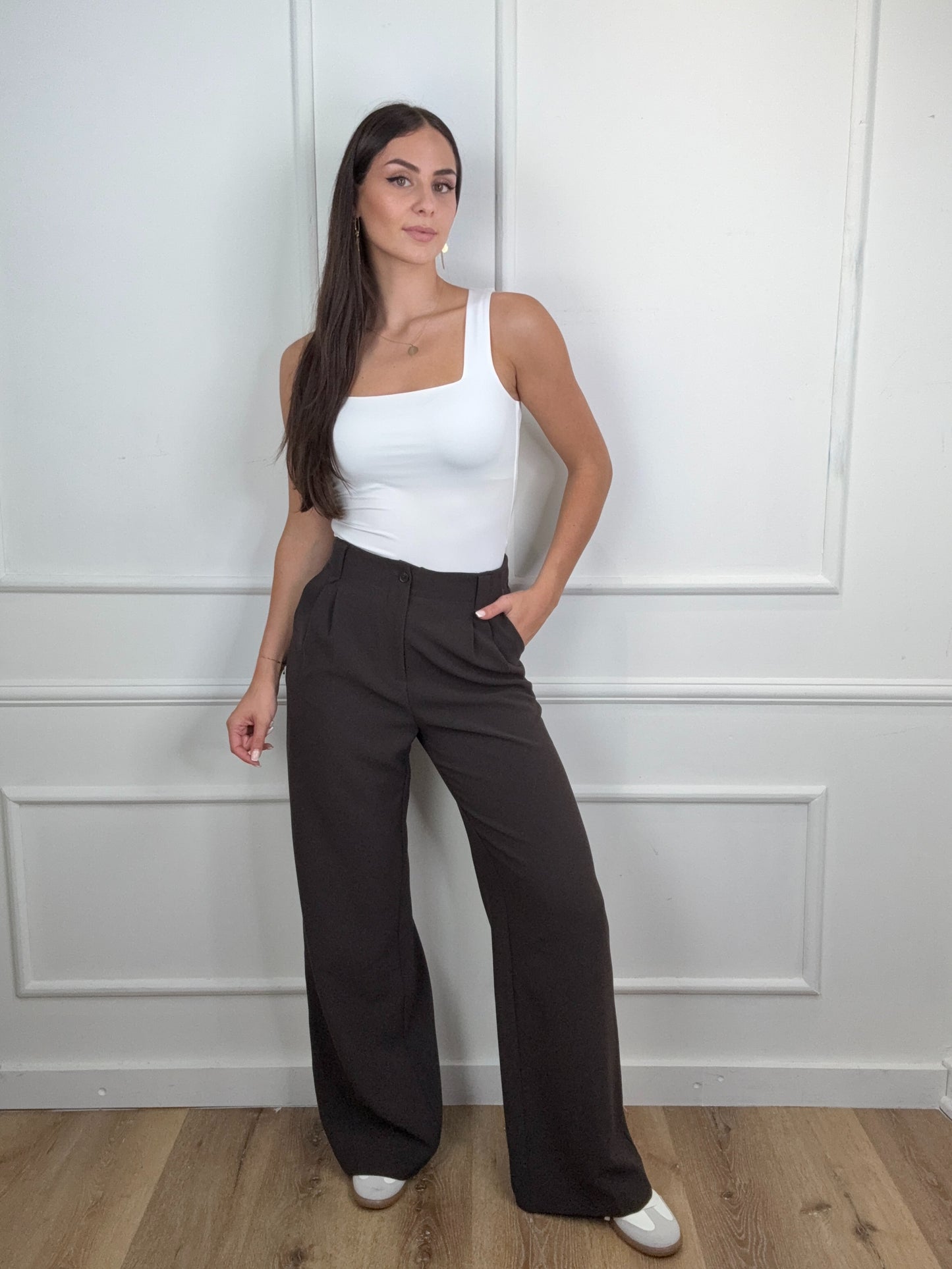Dewi Pantalon Bruin
