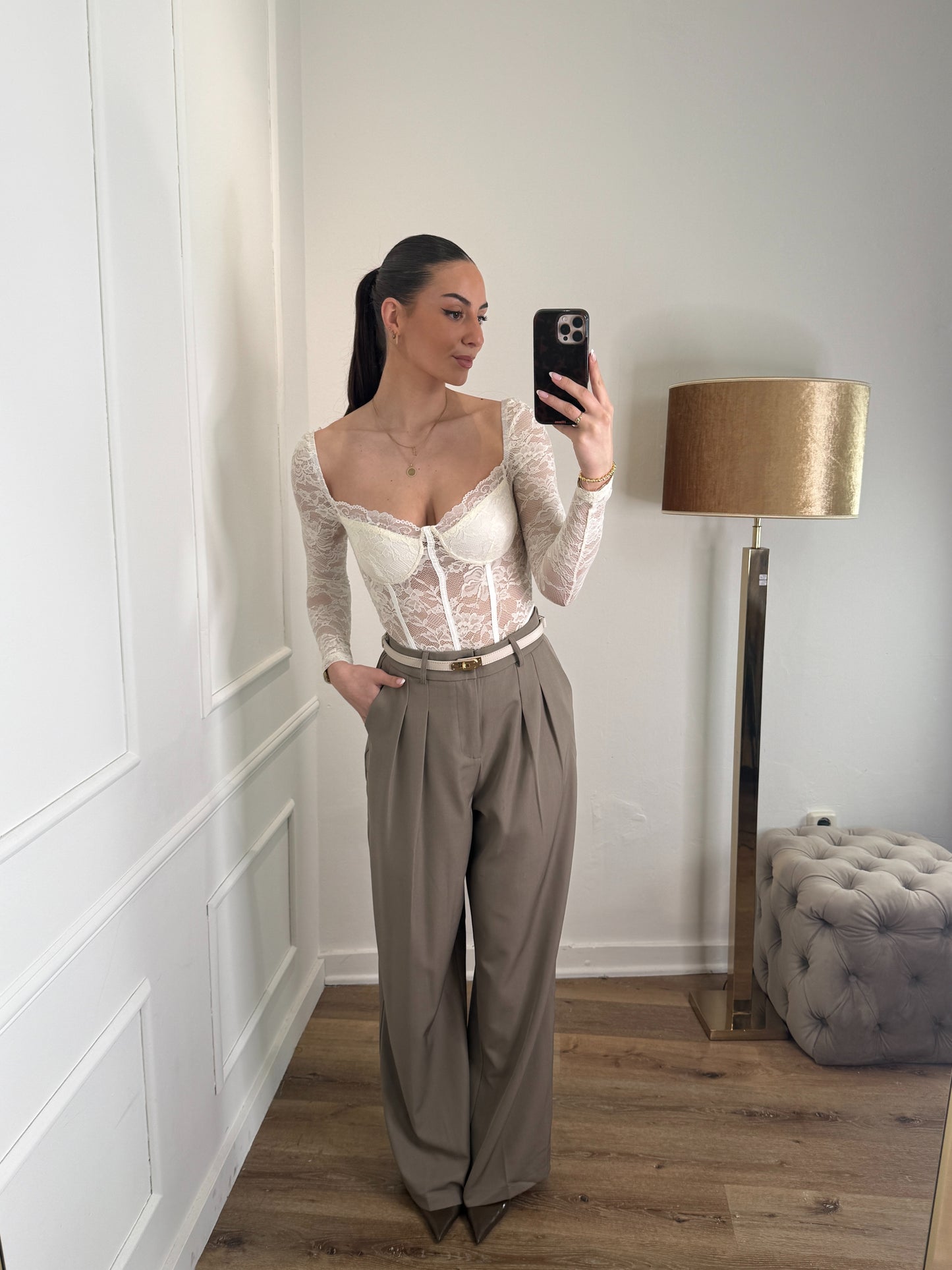 Laney body - lace wit