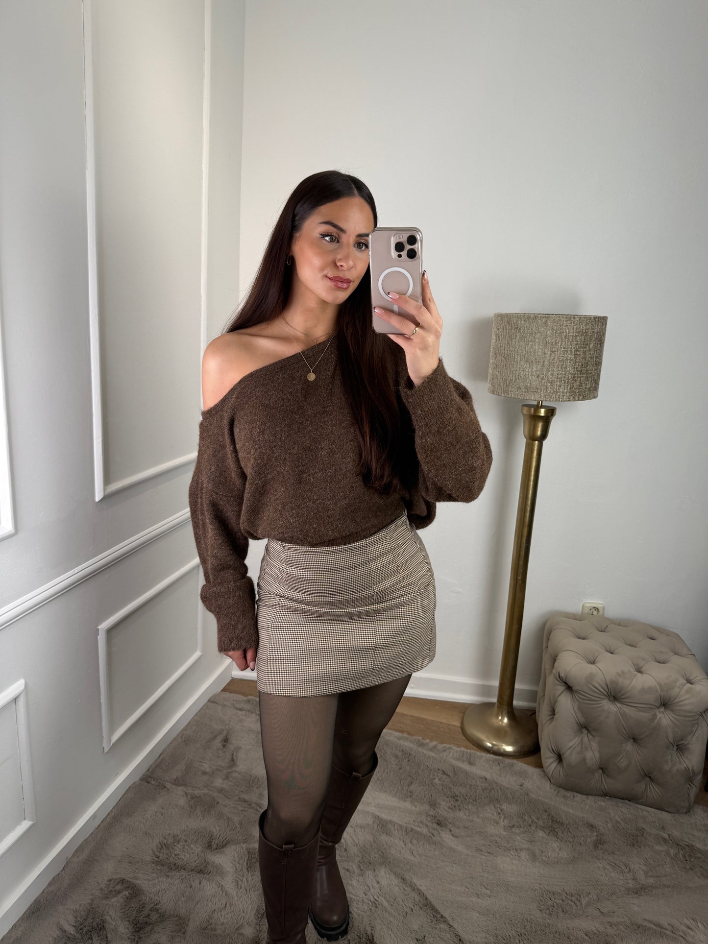 One-shoulder Trui Bruin