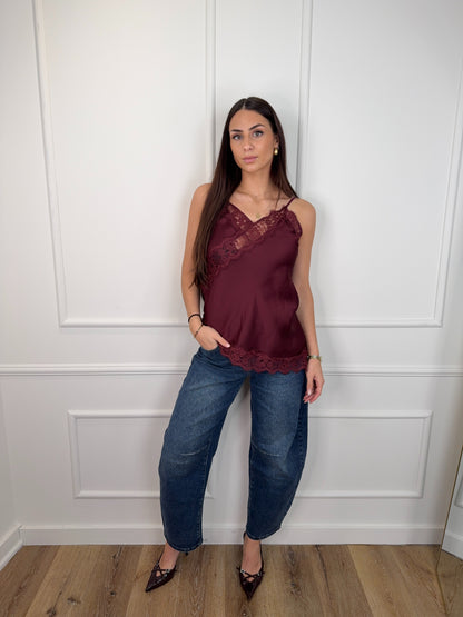 Lace Top Bordeaux