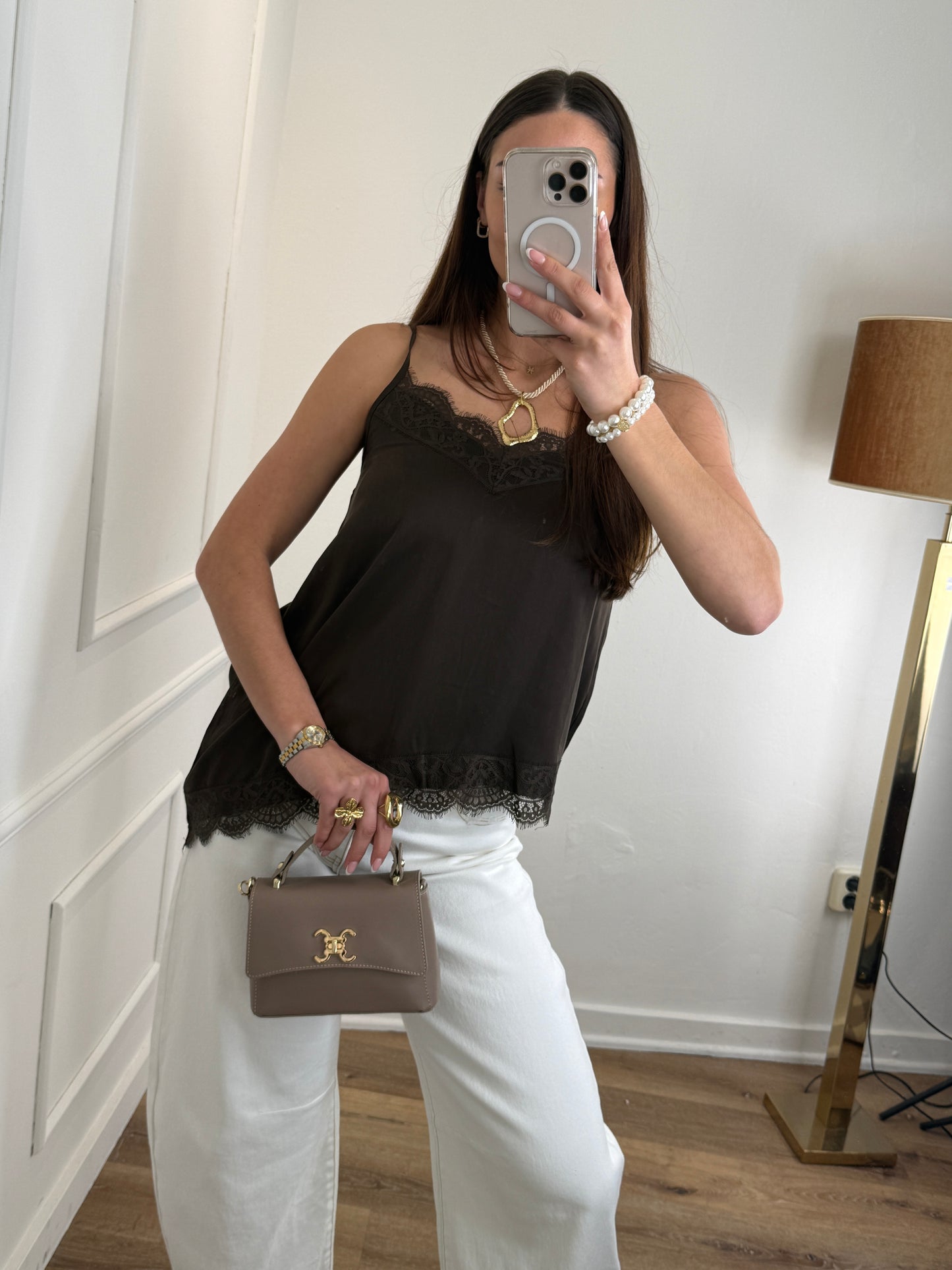 Lace satin top bruin