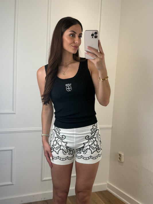 Noa Broderie Short Wit