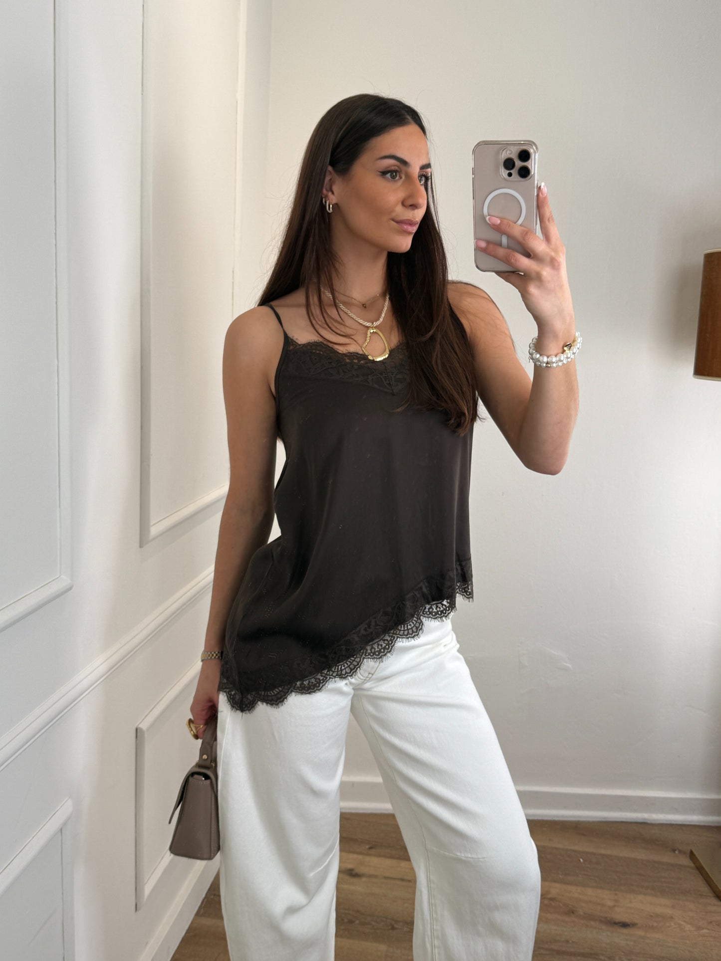 Lace satin top bruin