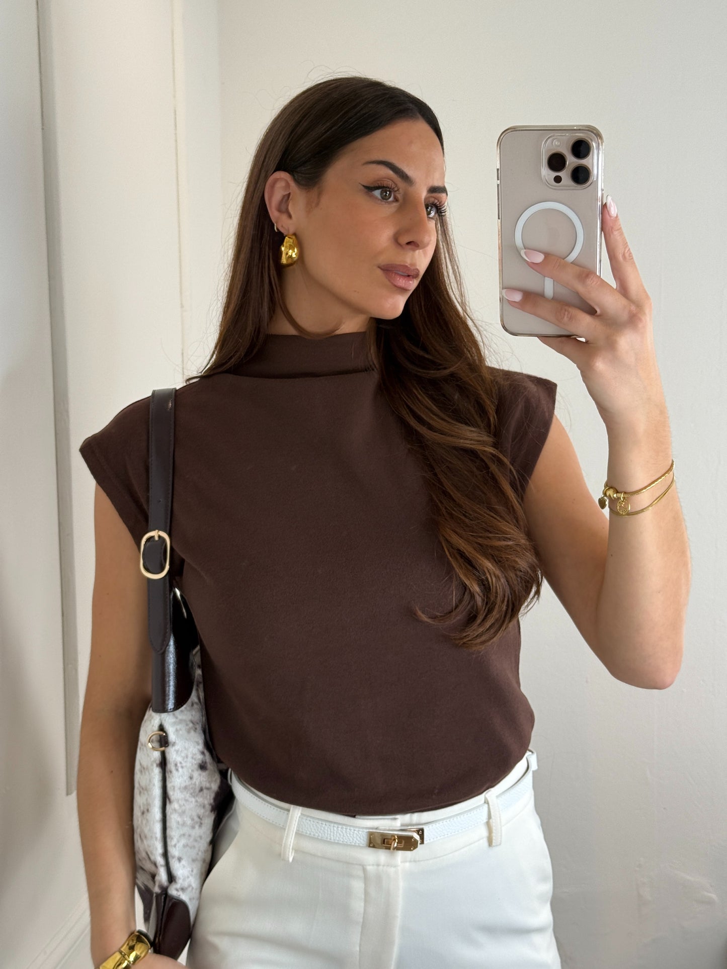 Cora top bruin